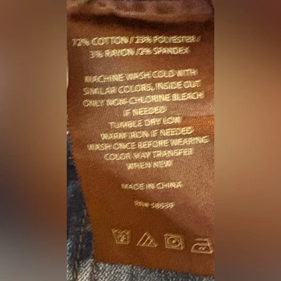 Kut from the Kloth Medium Wash Cropped Jeans - Picture 4 of 5